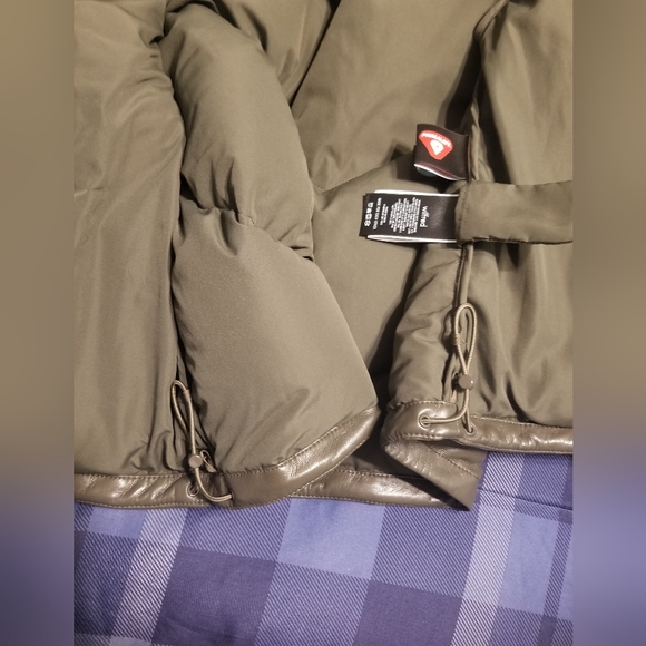 NWT The Cloud Puff wilfred vegan sz S - Picture 2 of 11